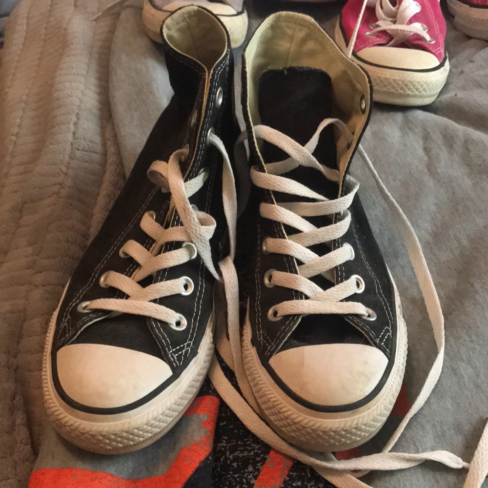 Black high top converse